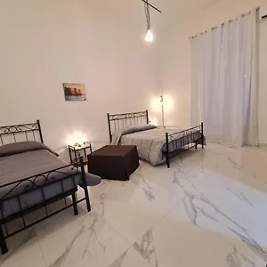  Bed & Breakfast Lumacors House Italy